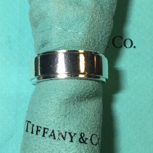 Tiffany & Co Metropolis ring size 11